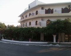 Hotel Lefka (Kolymbari, Greece)