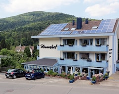 Otel Sonnenhof (Bad Herrenalb, Almanya)