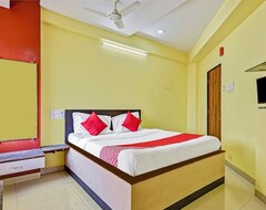 Oyo 45014 Hotel Samarth Lodge (Solapur, Hindistan)