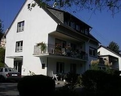 Toàn bộ căn nhà/căn hộ Cozy Apartment In The Charming Rhein Landscape (Bad Breisig, Đức)