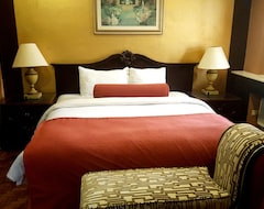 Hotel Lourdes Suites (Manila, Philippines)