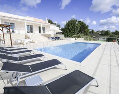 Toàn bộ căn nhà/căn hộ Luxury Villa, Private Pool, Ac, Tv, Wifi, Bbq, Terrace, Families, Couples, Near The Beach (Ferragudo, Bồ Đào Nha)