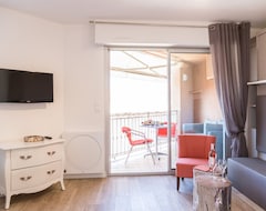 Cijela kuća/apartman Interhome Les Carles (Saint-Tropez, Francuska)