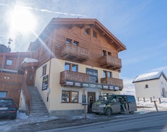 Hotelli Alpino Lodge (Livigno, Italia)