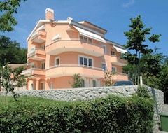 Pansiyon Villa Nada (Lovran, Hırvatistan)