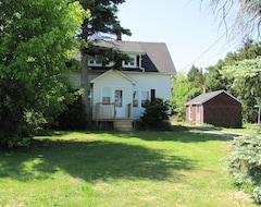Khách sạn The Farmhouse: All Season Family Home (Niagara-on-the-Lake, Canada)