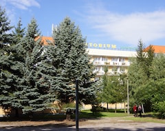 Otel Sanatorium Modrzew (Inowroclaw, Polonya)