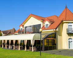 Khách sạn Pensjonat Faltom (Puck, Ba Lan)