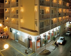 Hotel Excelsior Estudios & Apartamentos (San Antonio, Spain)