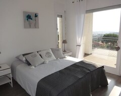 Khách sạn Platja D'Aro Villa, Sea & Mountain Views 17 Guests (Calonge, Tây Ban Nha)
