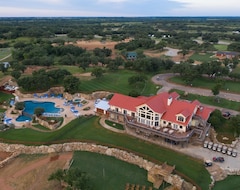 Hotel The Hideout Resort And Golf Club (Brownwood, USA)