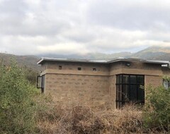 Koko talo/asunto Oldonyo Orok House (Namanga, Kenia)