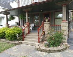 Casa/apartamento entero Charming Historical Home 5 Min To Downtown/Metrohealth (Cleveland, EE. UU.)