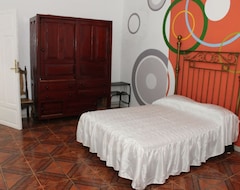 Koko talo/asunto Casa Hubert (Santiago de Cuba, Kuuba)