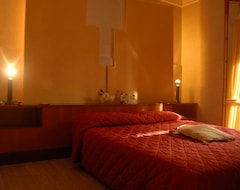 Hotel La Ginestra (Acqualagna, Italija)
