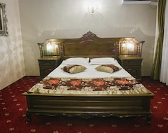 Hotel Capitol (Iaşi, Romania)
