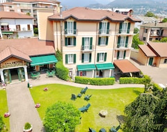 Hotel Santanna (Oggebbio, Italien)