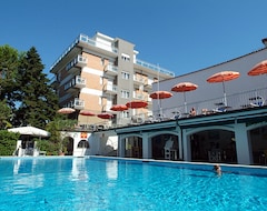 Hotelli Nautic Hotel (Bellaria-Igea Marina, Italia)