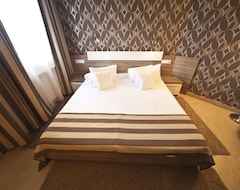 Hotel Confort (Madrid, Spain)