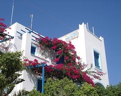 Hotel Studios Rena Valetta (Agios Georgios, Greece)