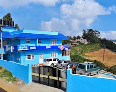 Khách sạn Rk Holiday Homes (Udhagamandalam, Ấn Độ)