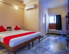 Khách sạn Oyo 49253 Raja Residency (Hyderabad, Ấn Độ)