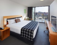 East Perth Suites Hotel (Perth, Australia)