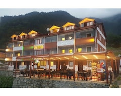 Lejlighedshotel Uzungol Ozbek Apart ve Kafe (Trabzon, Tyrkiet)