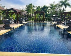 Khách sạn Baan Kiang Nam Pattaya (Pattaya, Thái Lan)