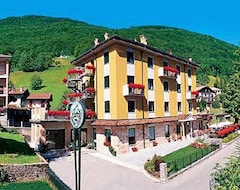 Hotel Ristorante Costa (Costa Valle Imagna, İtalya)