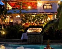 Hotel Flores (Playa Tamarindo, Kosta Rika)