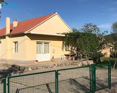 Koko talo/asunto Iris Holiday Home (Senj, Kroatia)