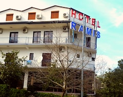 Ramis Hotel & Outdoor Sports Center (Përmet, Arnavutluk)