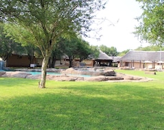 Khách sạn Thabaledi Game Lodge (Beestekraal, Nam Phi)