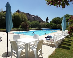 Toàn bộ căn nhà/căn hộ Seven Cottages, Heated Pool, Beach 15 Mins. Near Concarneau, Pont Aven, Quimper (Melgven, Pháp)