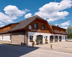 Hotel Albatros (Prední Výton, Czech Republic)