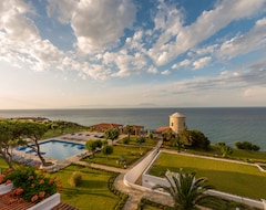 Hotel Pavlina Beach (Niforeika, Yunanistan)