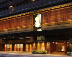 Hotel Ryokanhatori Ryokan (Kaga, Japón)