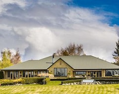 Khách sạn Lake Tekapo Lodge (Lake Tekapo Village, New Zealand)