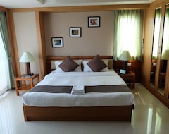 Koko talo/asunto Green Mansion & Service Apartment (Ayutthaya, Thaimaa)