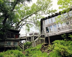 Cijela kuća/apartman Stunning Treehouse Mansion (Springfield, Sjedinjene Američke Države)