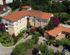Khách sạn Hotel Mediterraneo (Giugliano in Campania, Ý)