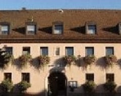 Koko talo/asunto Gasthof Ritter (Hahnbach, Saksa)