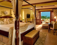 Hotel Sandals Royal Caribbean Resort &Offshore Island Ai (Montego Bay, Jamajka)