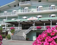 Khách sạn Esplanade (Maria Wörth, Áo)
