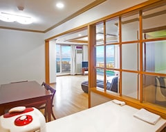 Hotelli Ocean to You Resort Sokcho Seorak Beach Hotel and Condo (Goseong, Etelä-Korea)