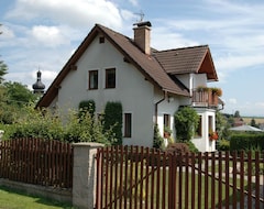 Casa/apartamento entero Comfortable, Spacious Villa With Landscaped Garden And Large Terrace (Bozkov, República Checa)