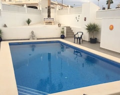 Cijela kuća/apartman Villa With Private Pool And A Large Enclosed Sun Terrace (Benijófar, Španjolska)