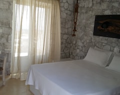 Hotel Milo Milo Suites (Triovasalos, Greece)