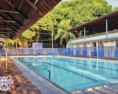 Khách sạn Marineros Club Nautico (Prado, Colombia)